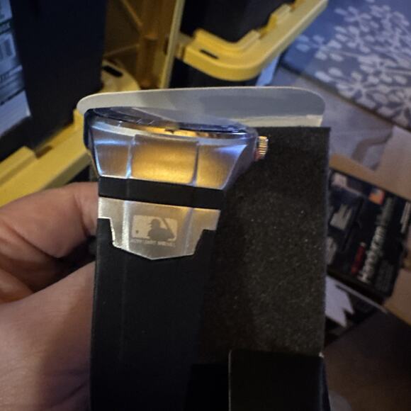 Game Time MLB Chicago Cubs Bold Black Watch Avon NEW - Picture 3 of 12